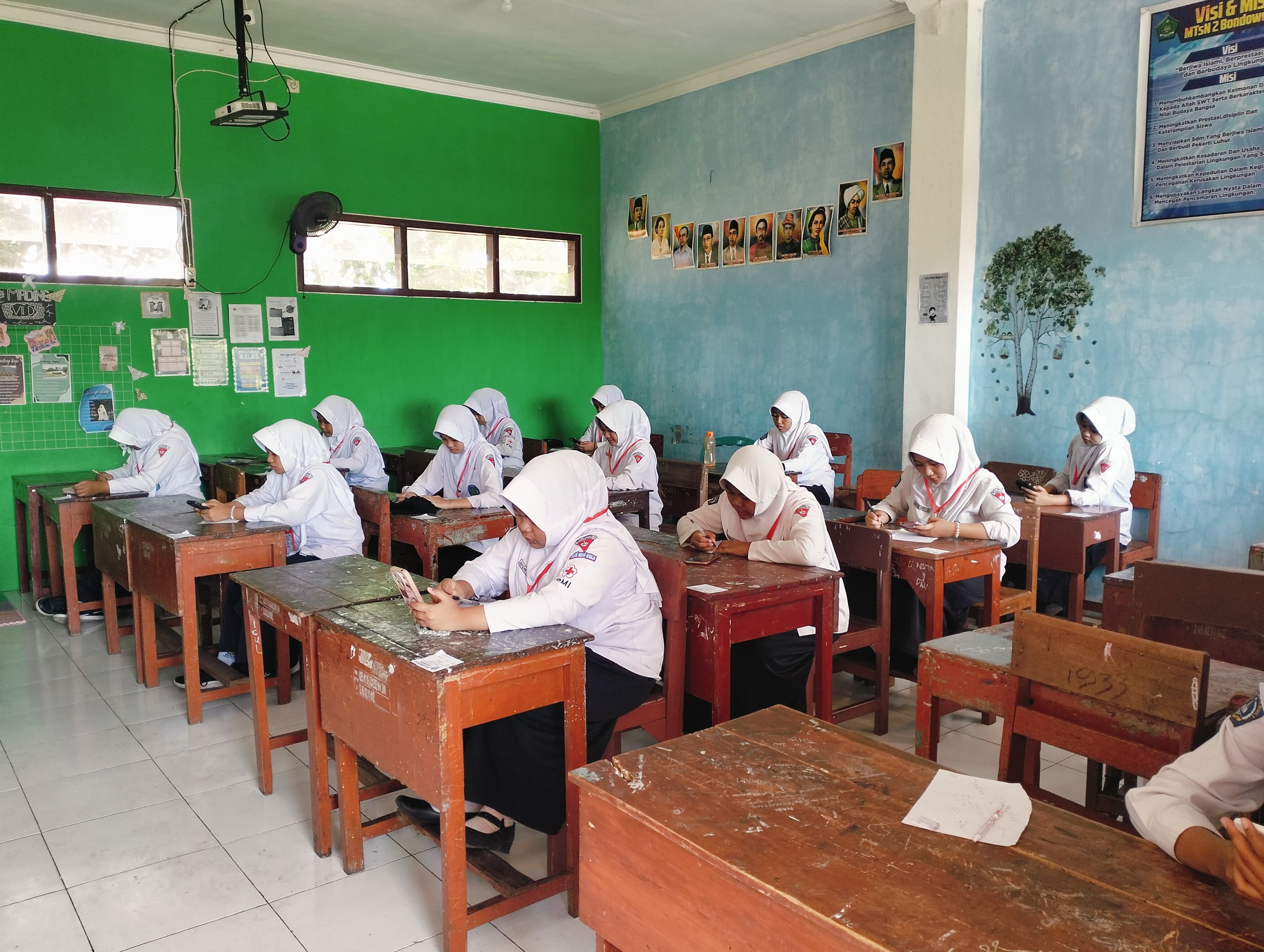 MTsN 2 Bondowoso Gelar Ujian Madrasah Berbasis CBT, Tekankan Kejujuran dan Kedisiplinan